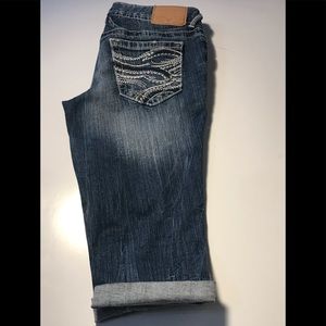 “AMETHYST” CAPRI JEANS